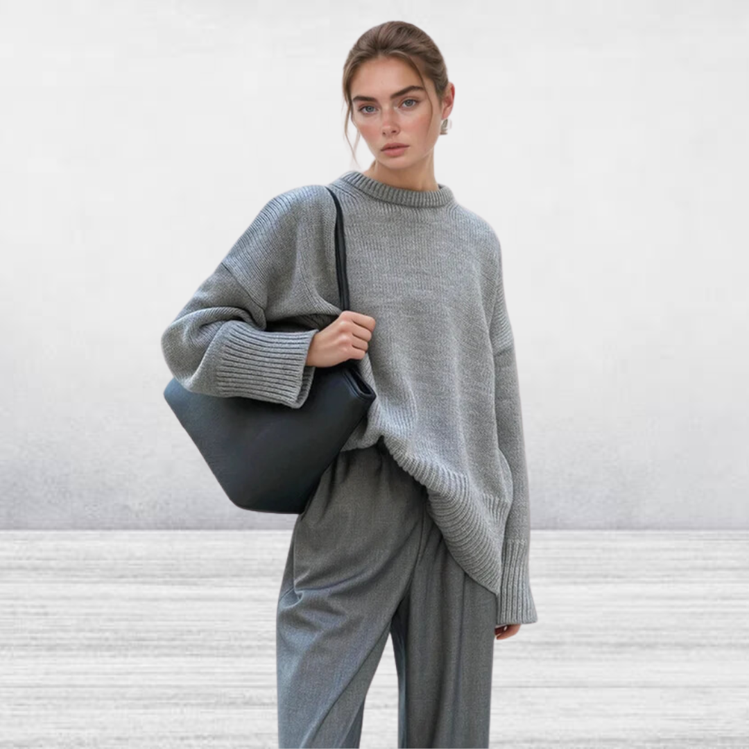 Avere | Women's Oversized Knitted Sweater