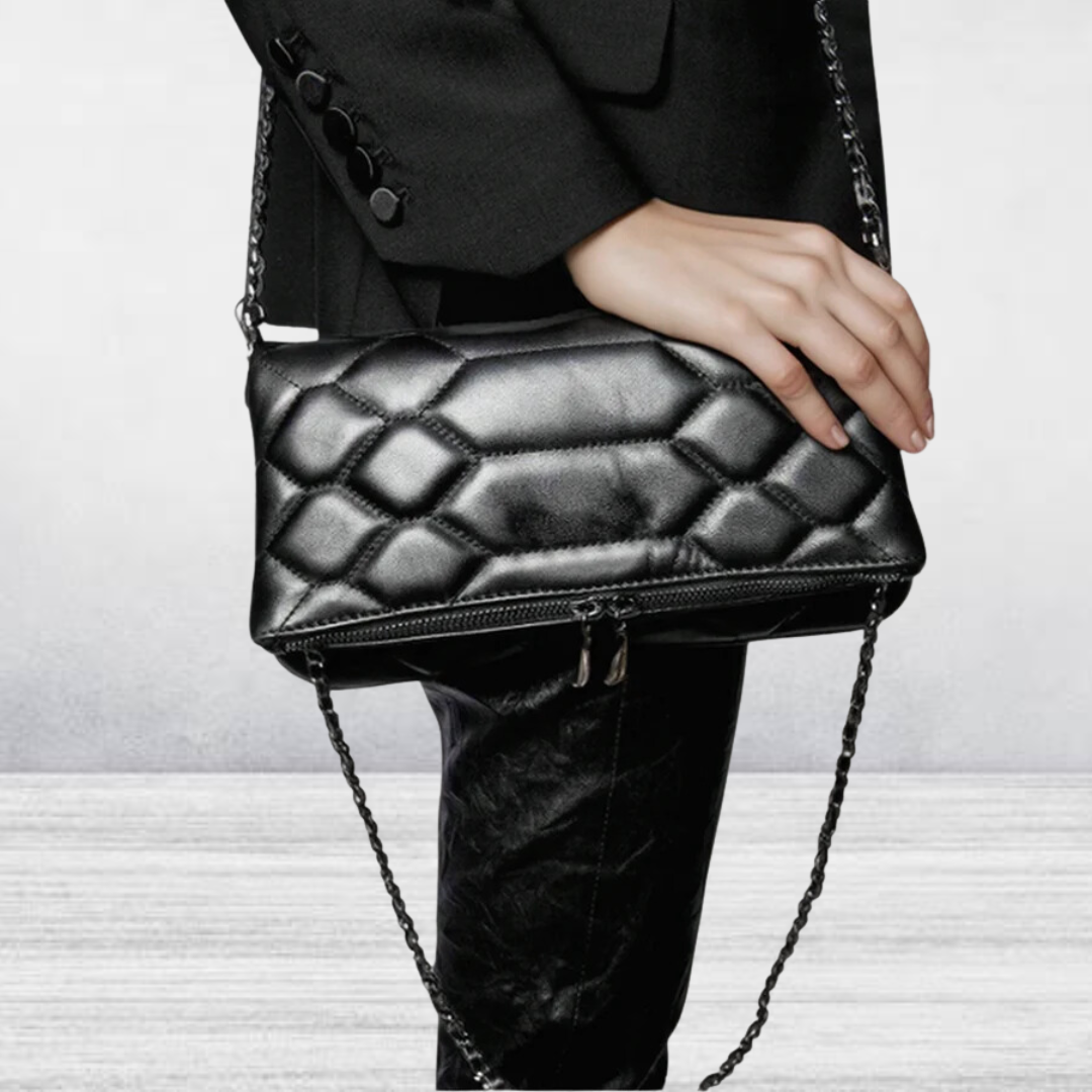 Avere | Luxury Quilted Shoulder Bag Black