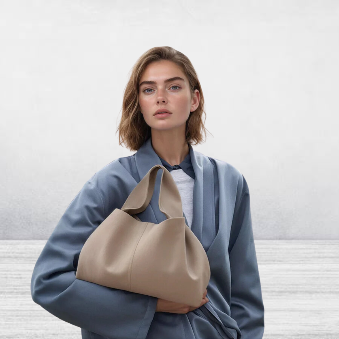 Avere | Elegant Minimalist Tote Bag